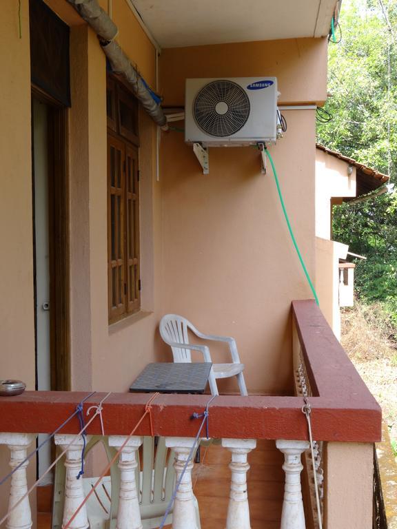 Pinto Guest House Candolim Chambre photo