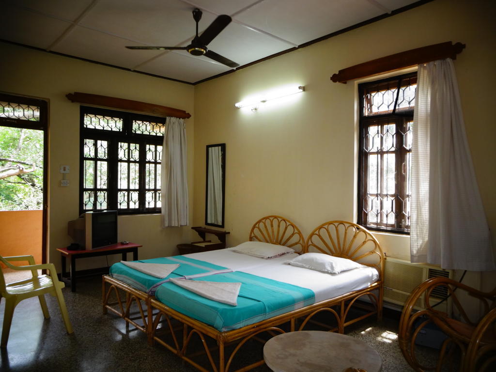 Pinto Guest House Candolim Chambre photo