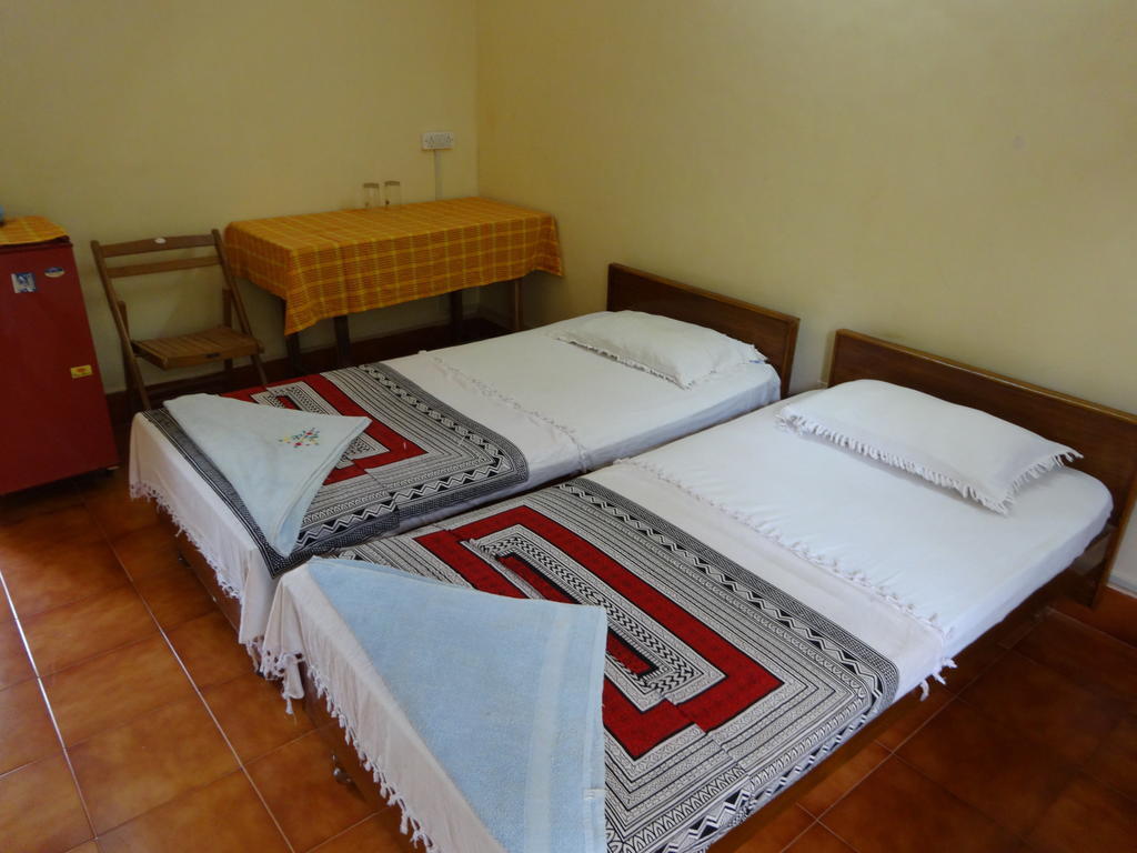 Pinto Guest House Candolim Chambre photo